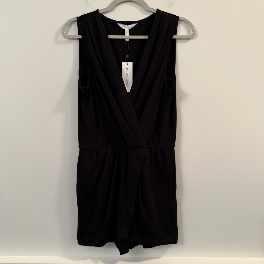 Women’s new BCBGeneration Black wrap front sleeveless romper size small S